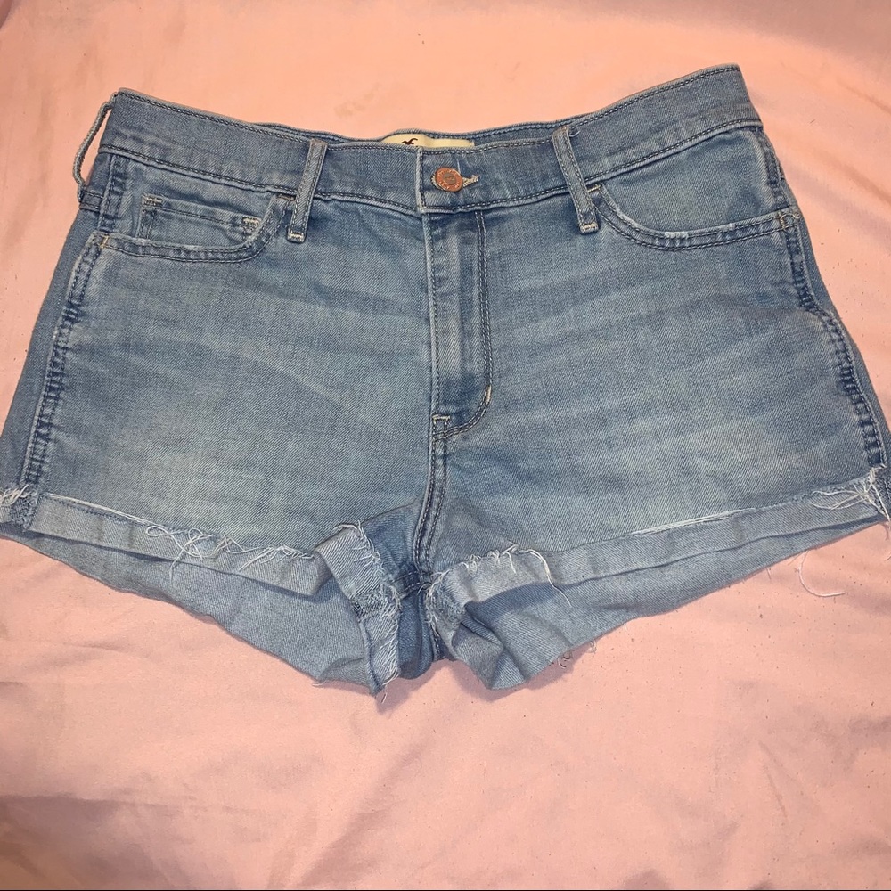 Hollister High Rise Short Short